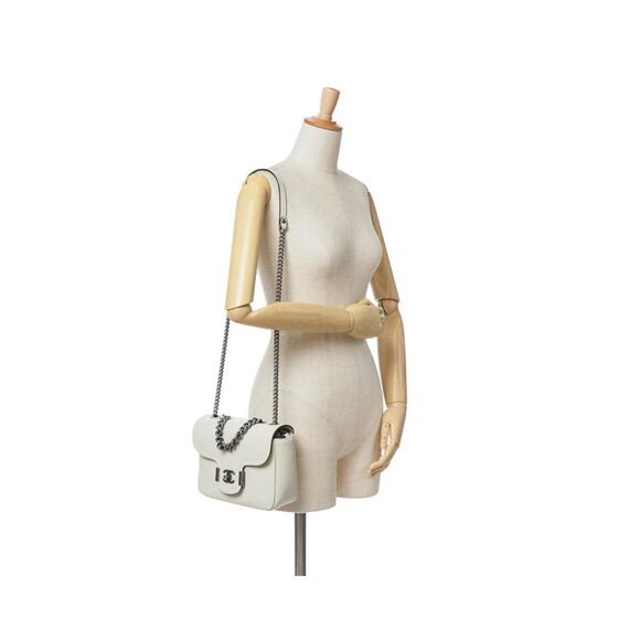 Pre Loved Chanel Quilted Leather Messenger Bag Women White - Picture 7 of 8